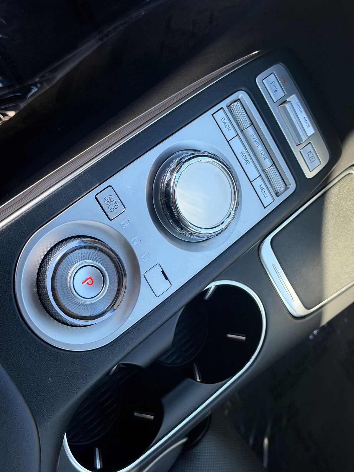 2024 Genesis GV70 2.5T