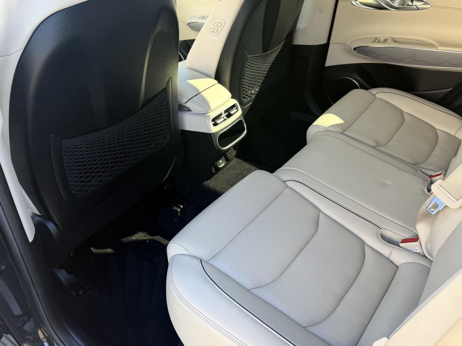 2025 Genesis GV70 2.5T
