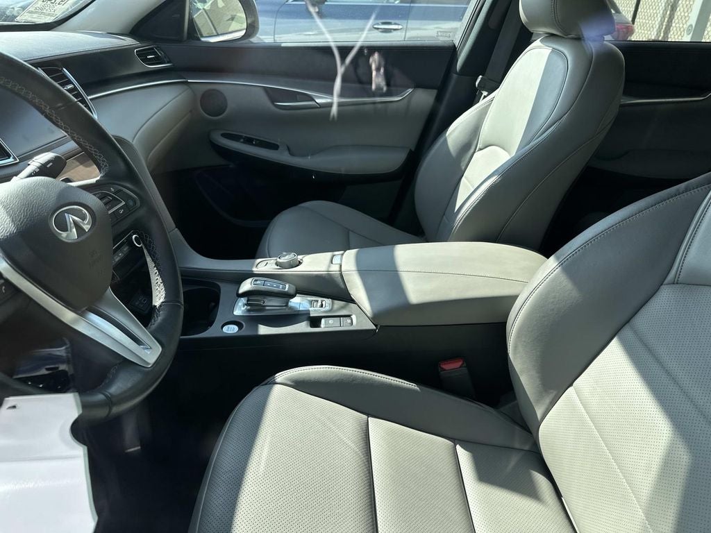 2023 INFINITI QX50 LUXE
