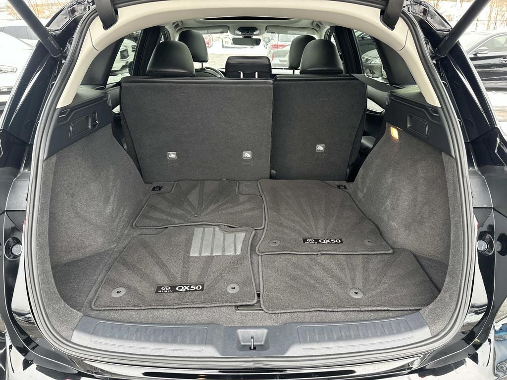 2024 INFINITI QX50 LUXE