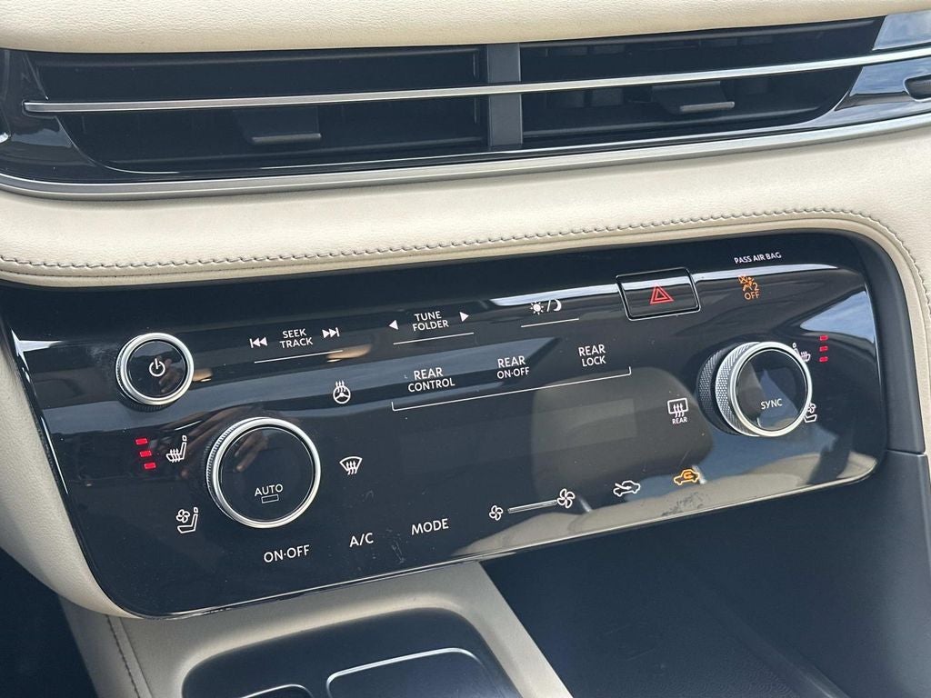 2025 INFINITI QX60 LUXE