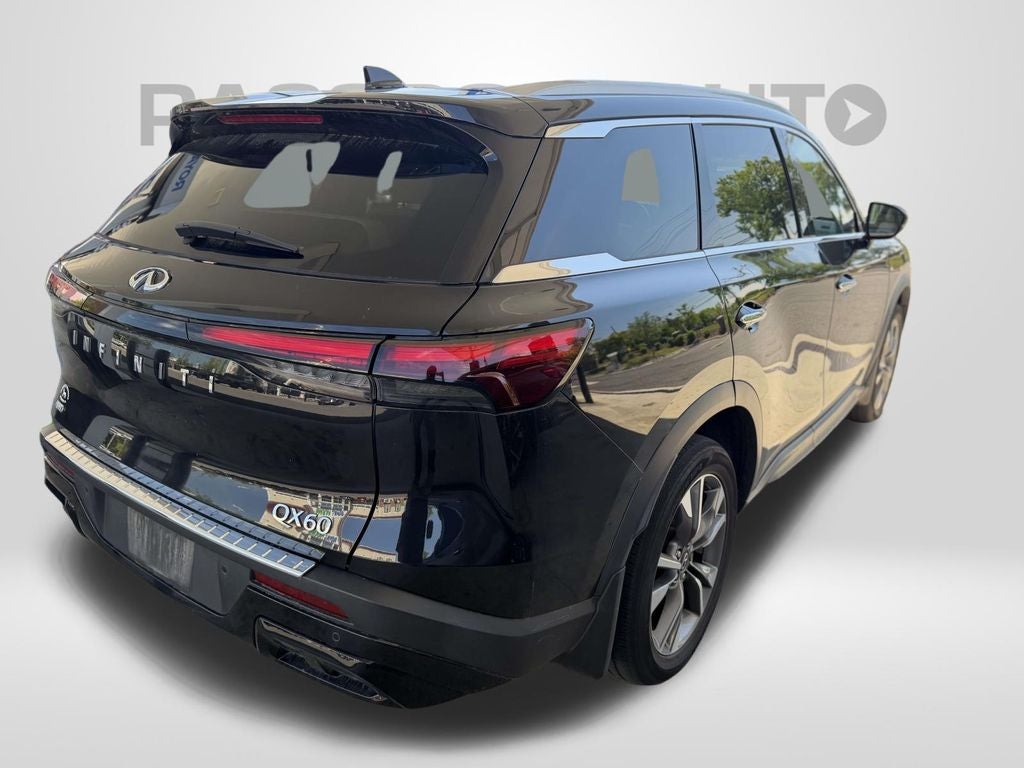 2023 INFINITI QX60 LUXE