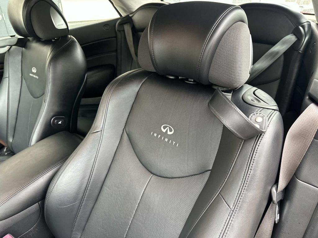 2014 INFINITI Q60 Base