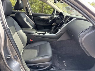 2023 INFINITI Q50 LUXE