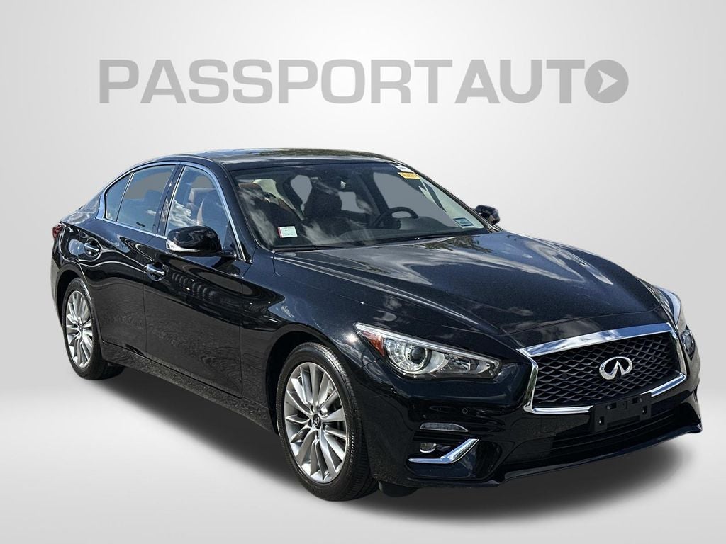 2023 INFINITI Q50 LUXE