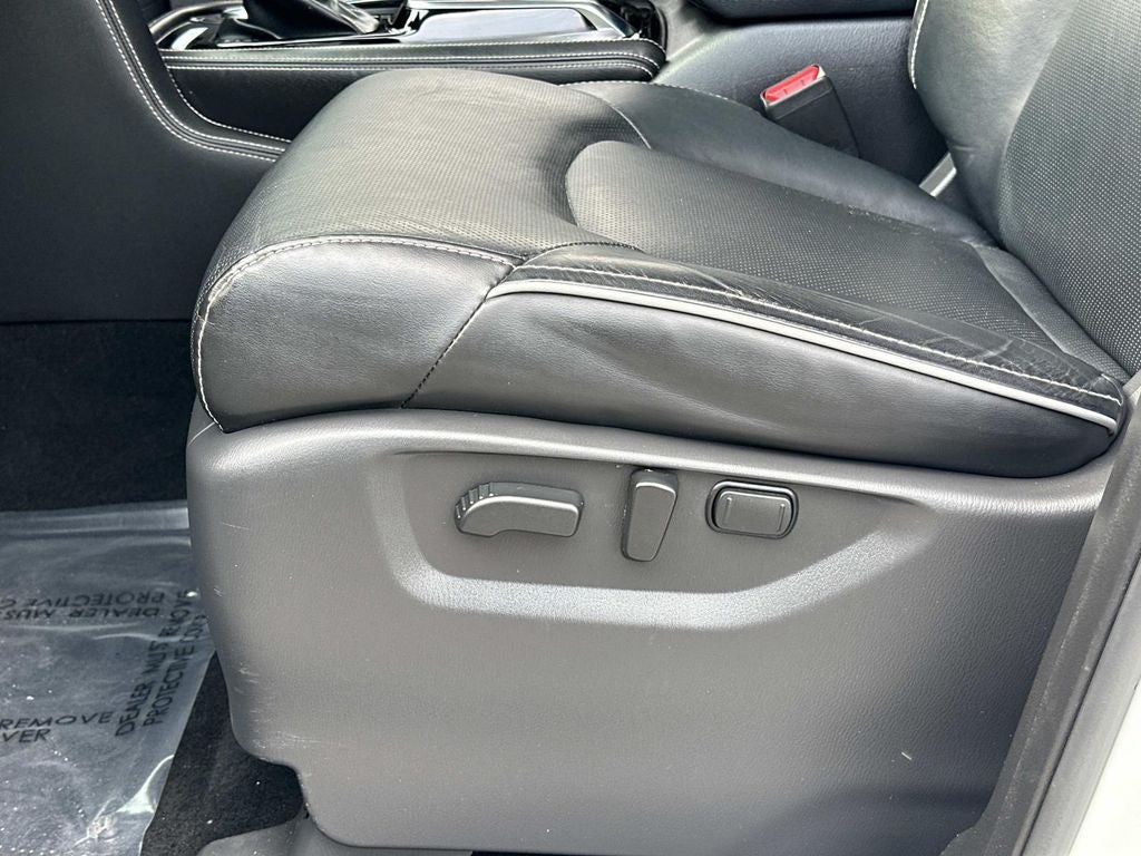 2023 INFINITI QX80 Premium Select