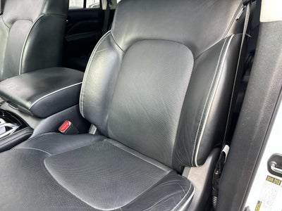 2023 INFINITI QX80 Premium Select