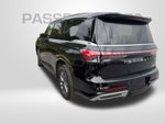 2025 INFINITI QX80 PURE
