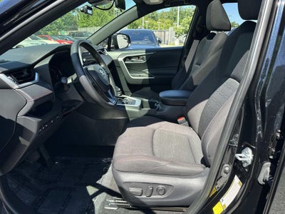 2024 Toyota RAV4 Prime SE