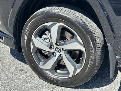2024 Toyota RAV4 Prime SE
