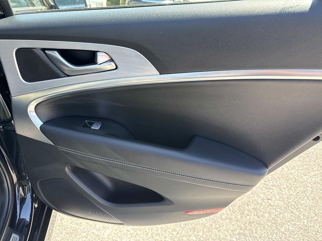 2021 Genesis G70 2.0T Sport