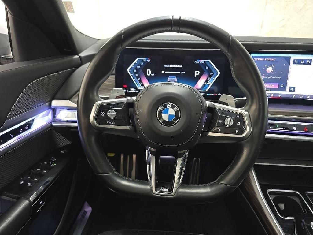 2023 BMW 7 Series 740i