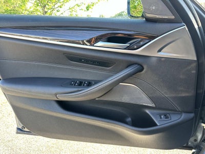 2021 BMW 5 Series 530i