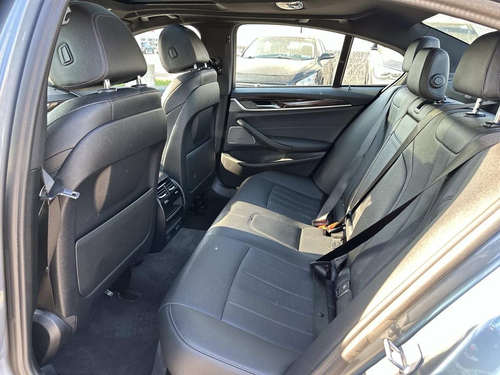2021 BMW 5 Series 530i