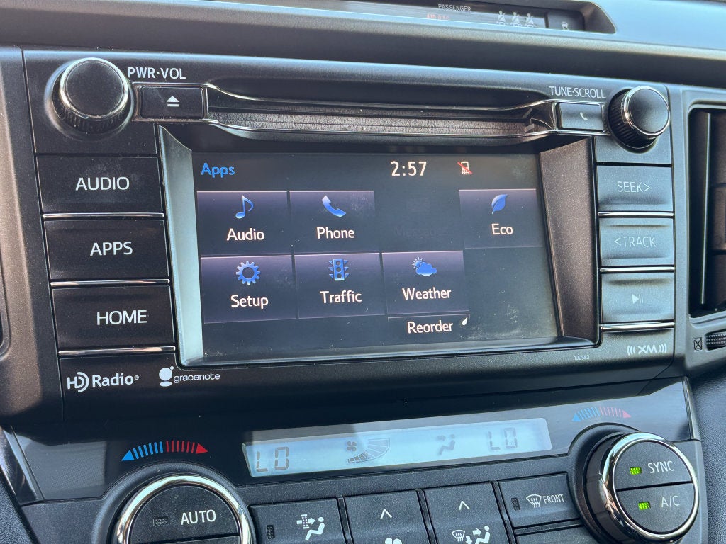 2017 Toyota RAV4 SE