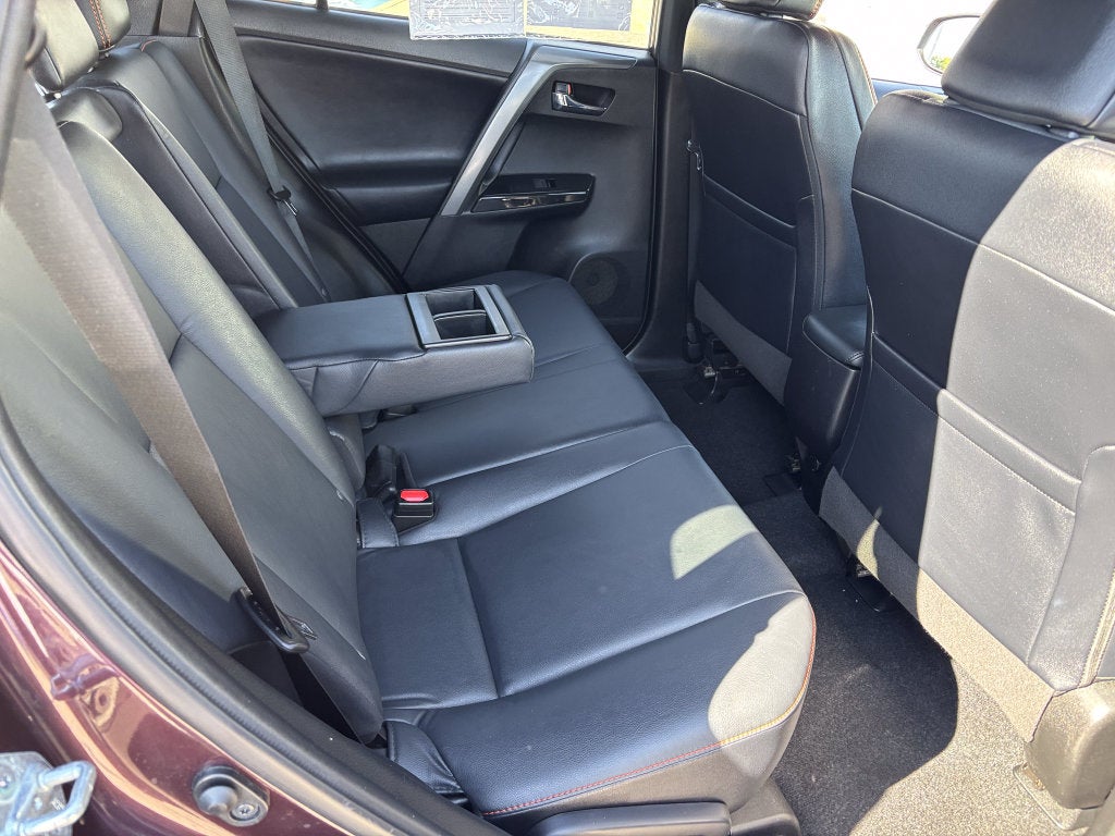 2017 Toyota RAV4 SE