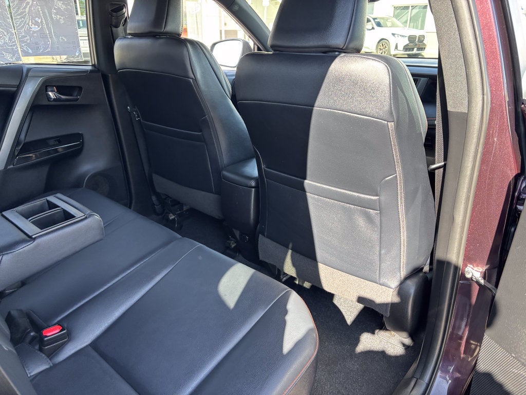 2017 Toyota RAV4 SE