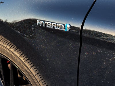 2021 Toyota Camry Hybrid XSE