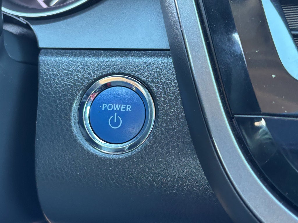 2021 Toyota Camry Hybrid XSE