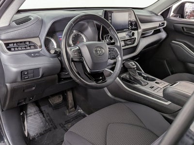 2021 Toyota Highlander LE