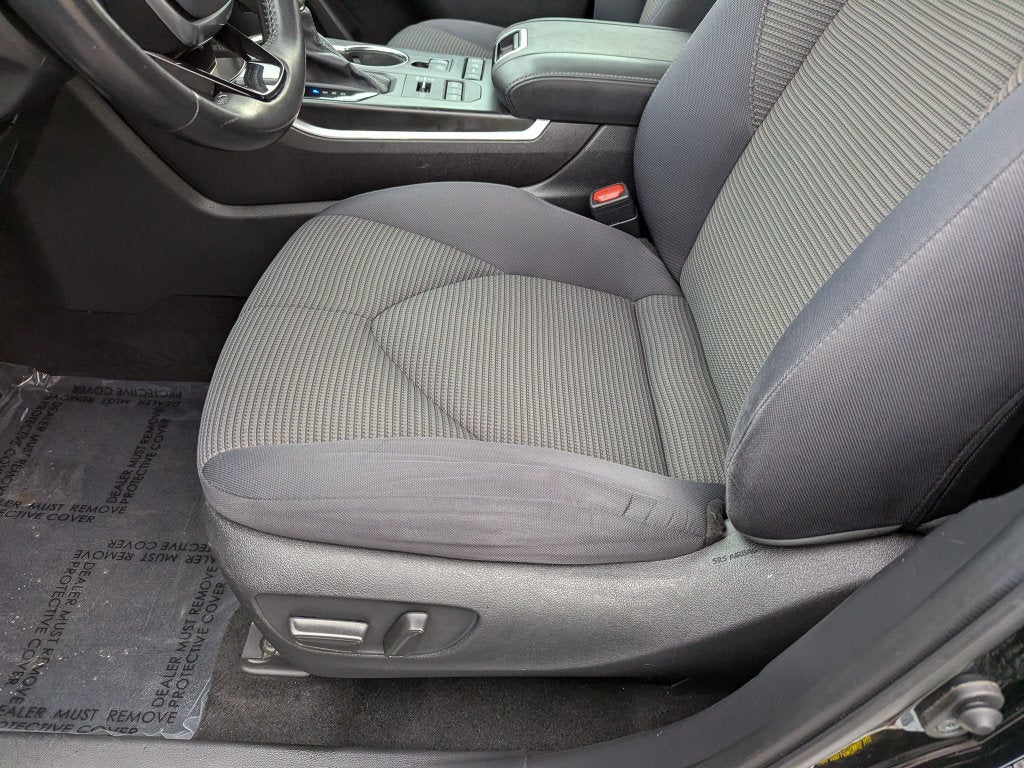 2021 Toyota Highlander LE