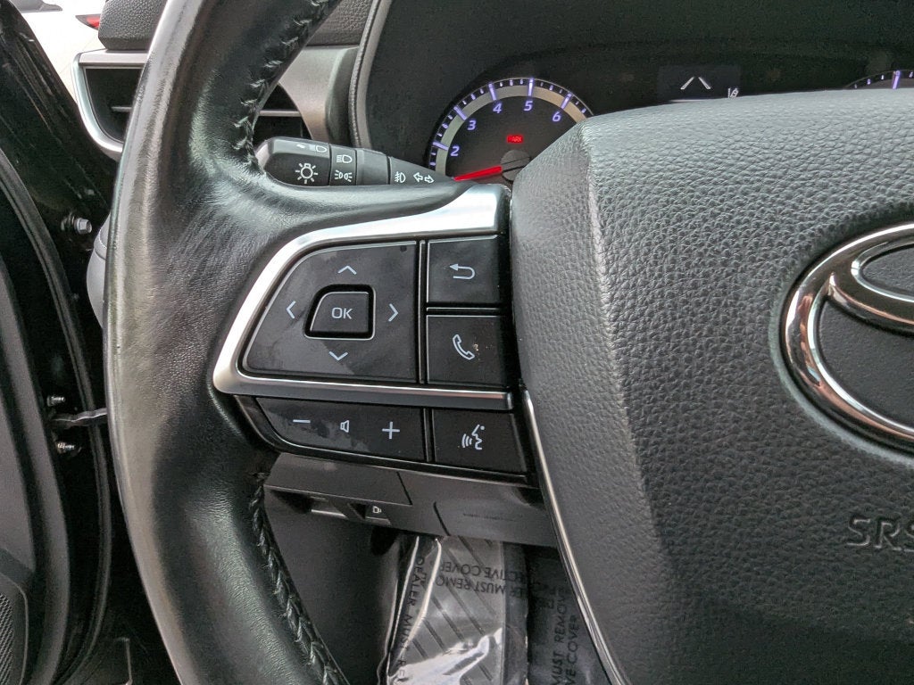 2021 Toyota Highlander LE