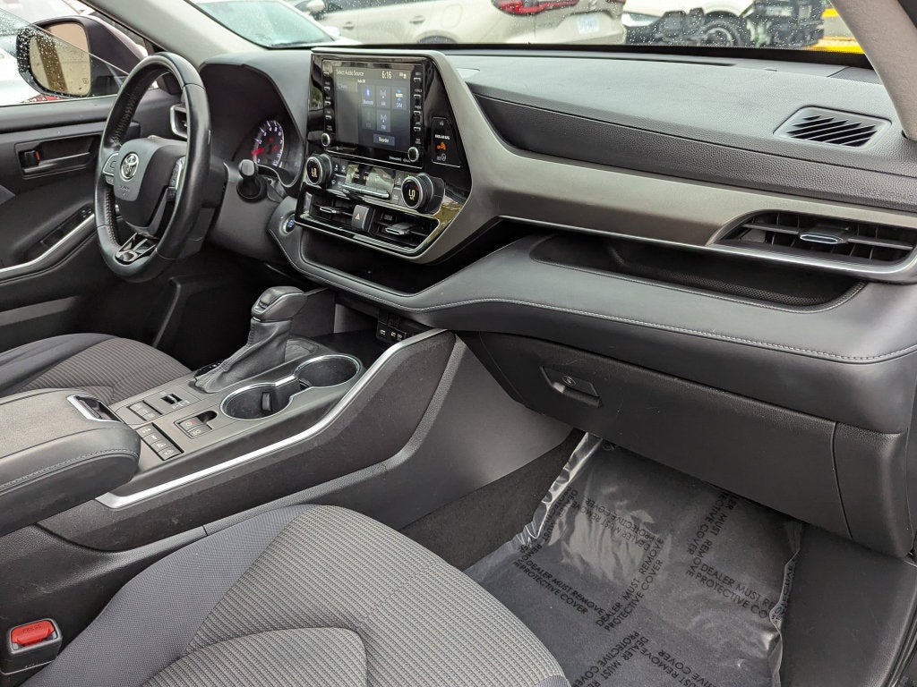 2021 Toyota Highlander LE