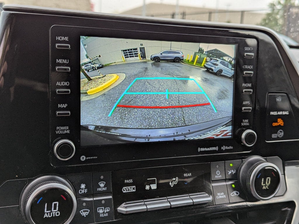 2021 Toyota Highlander LE