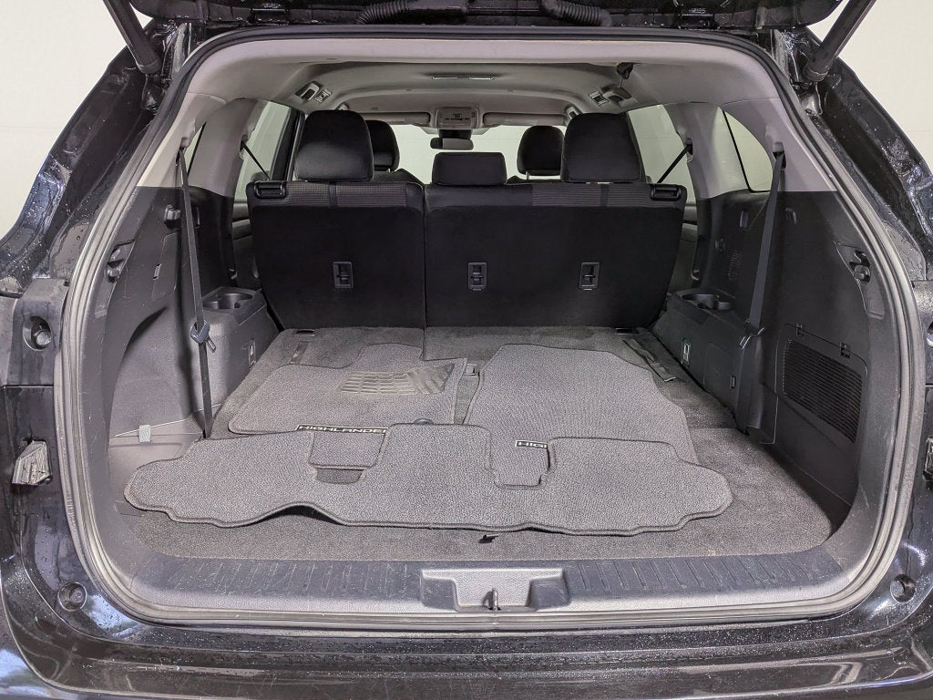2021 Toyota Highlander LE