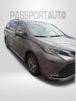 2021 Toyota Sienna XLE 8 Passenger