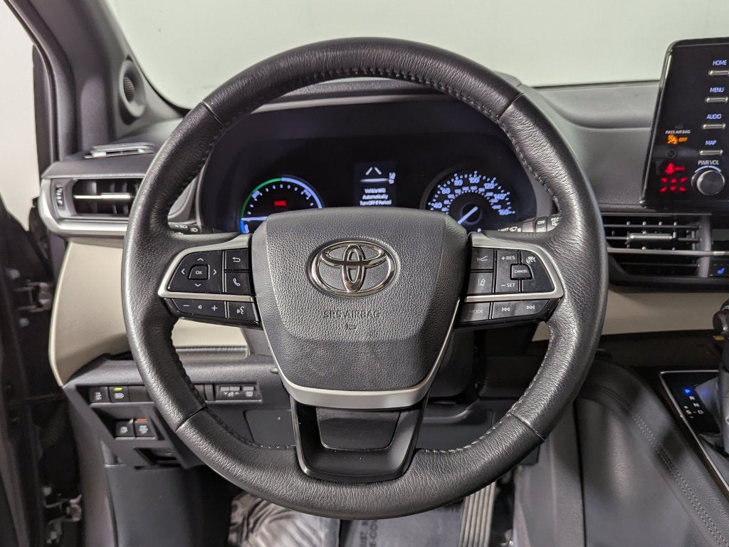 2021 Toyota Sienna XLE 8 Passenger