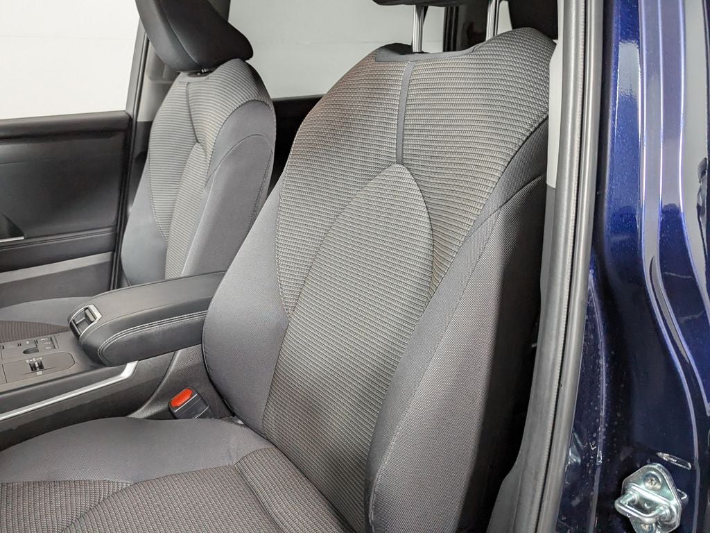 2025 Toyota Highlander LE