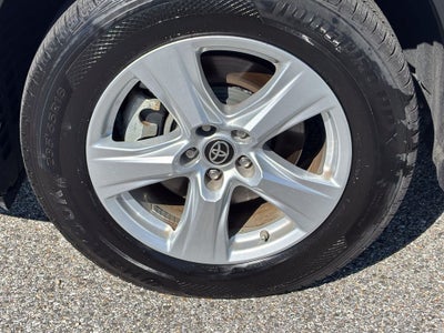 2025 Toyota Highlander LE