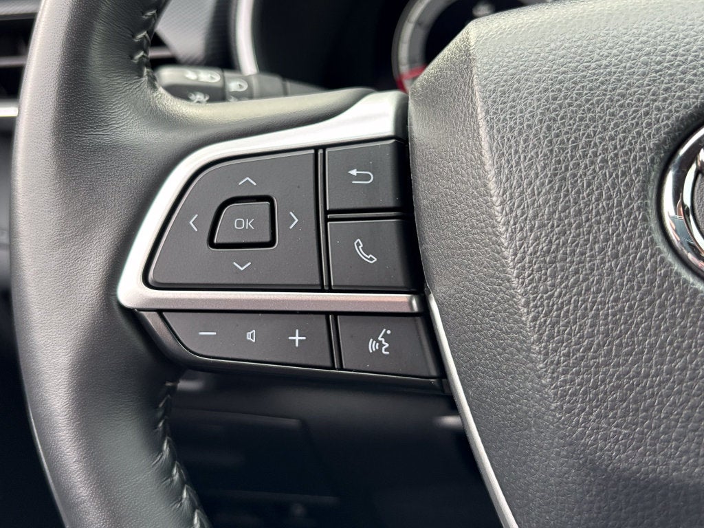 2025 Toyota Highlander XSE