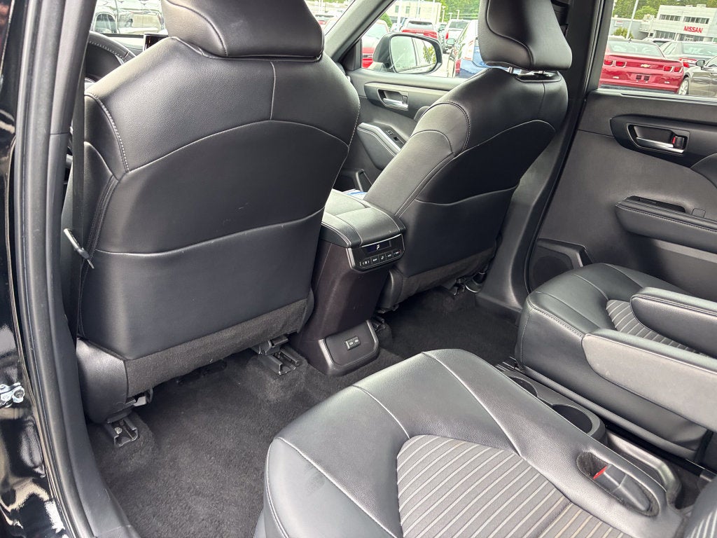2025 Toyota Highlander XSE