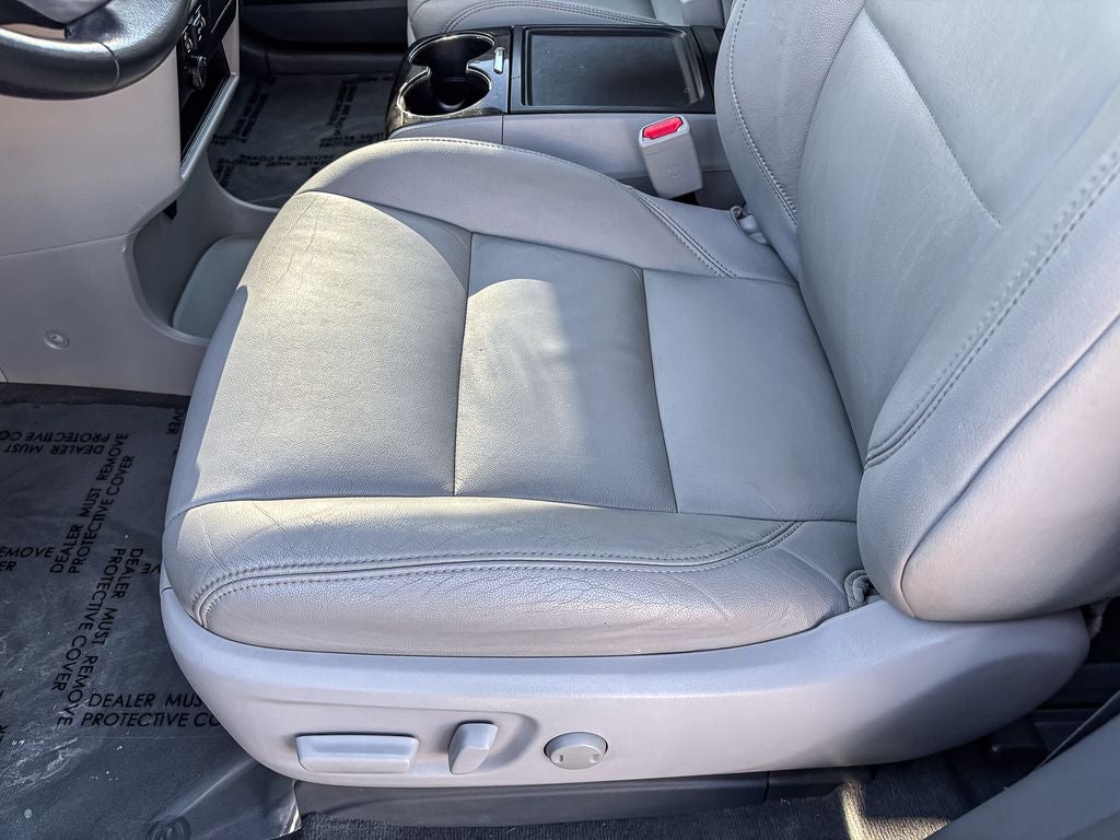 2019 Toyota Sienna XLE 8 Passenger