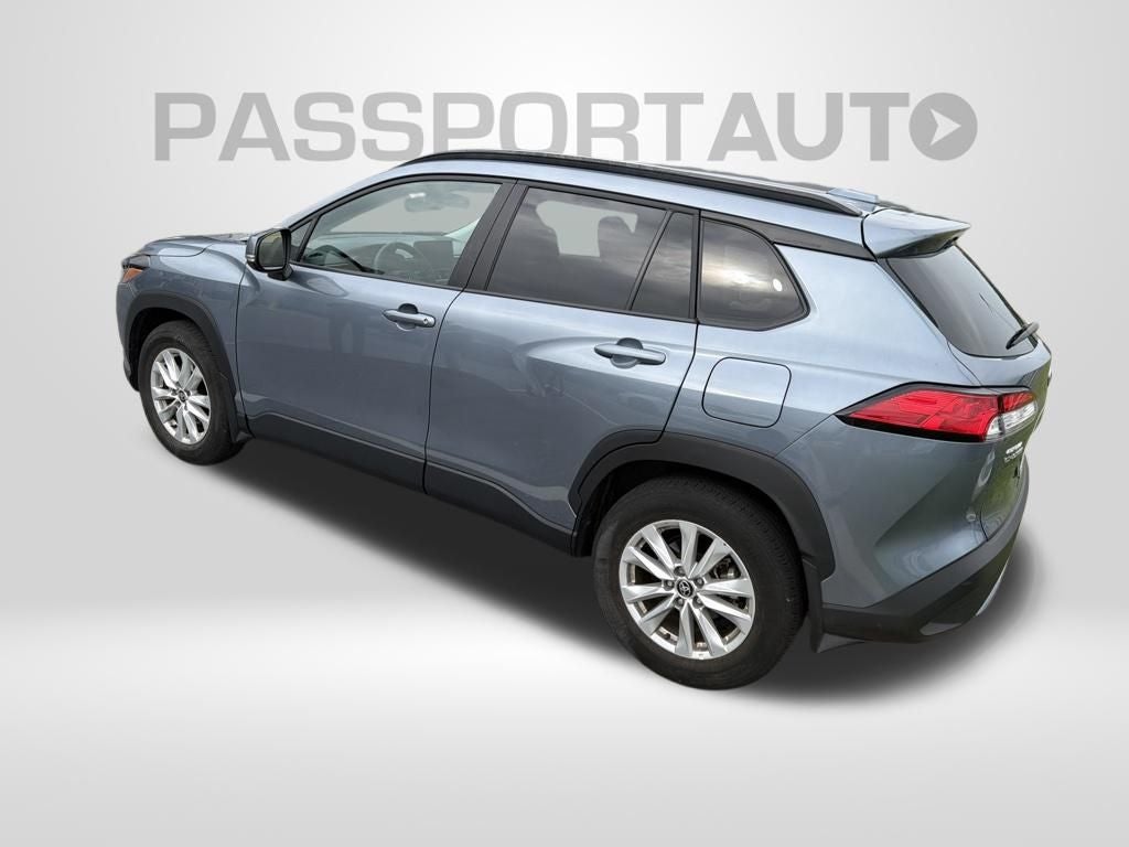 2024 Toyota Corolla Cross LE