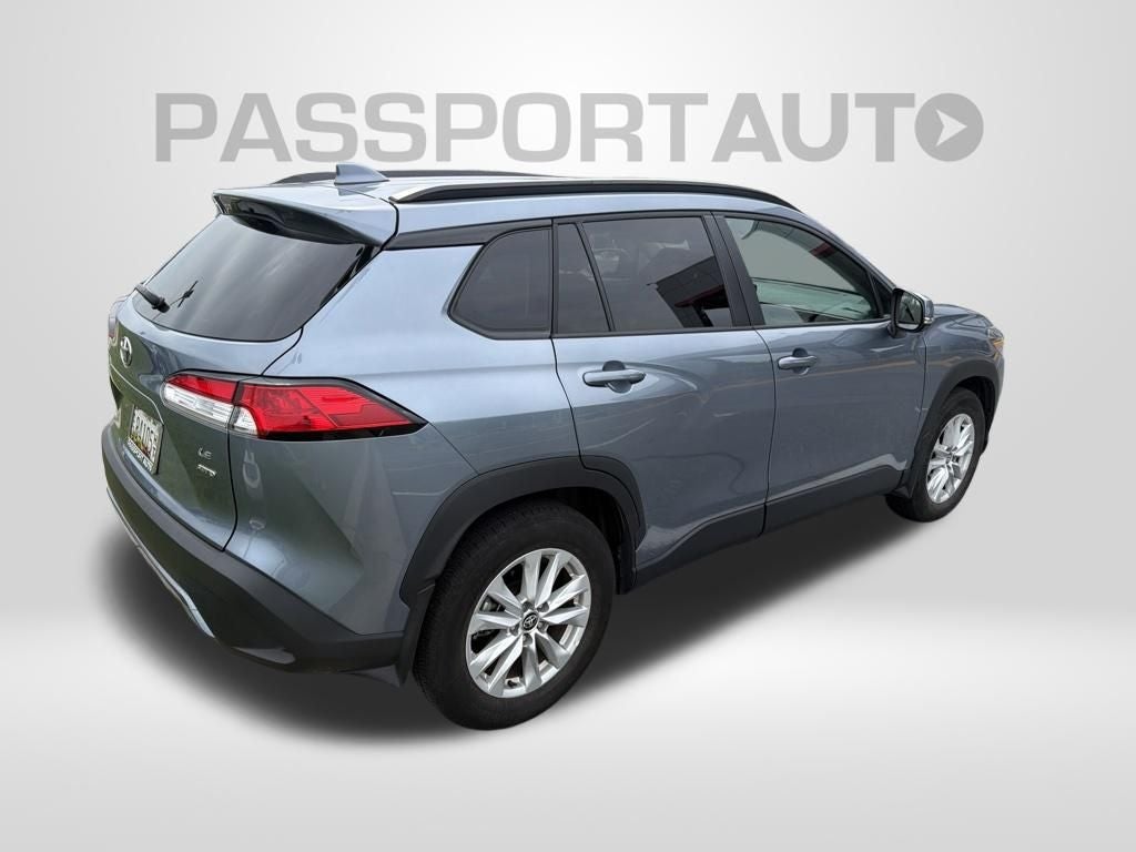 2024 Toyota Corolla Cross LE