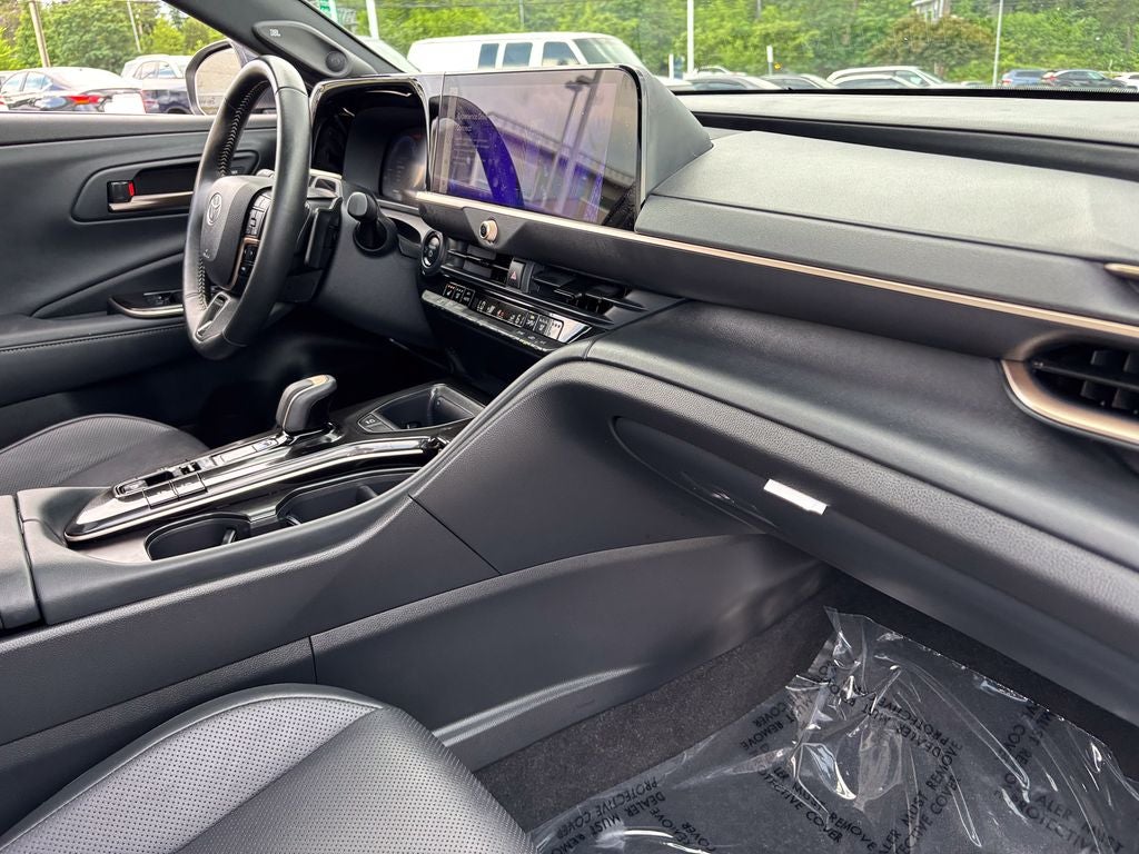 2025 Toyota Crown Signia Limited