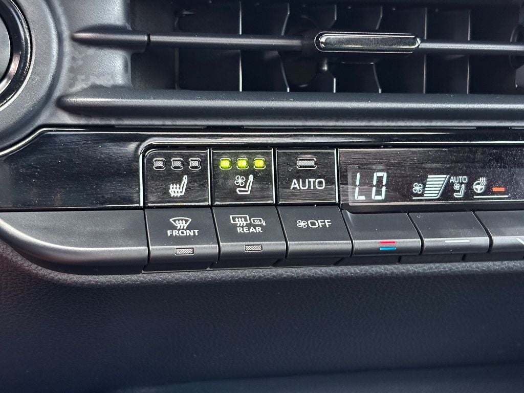 2025 Toyota Crown Signia Limited