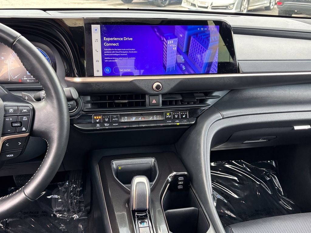 2025 Toyota Crown Signia Limited