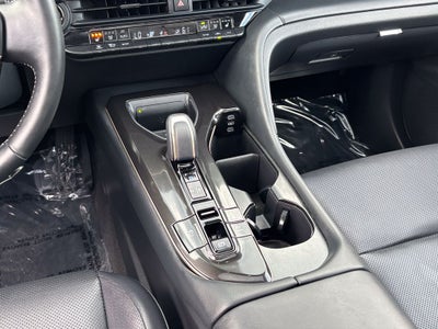 2025 Toyota Crown Signia Limited