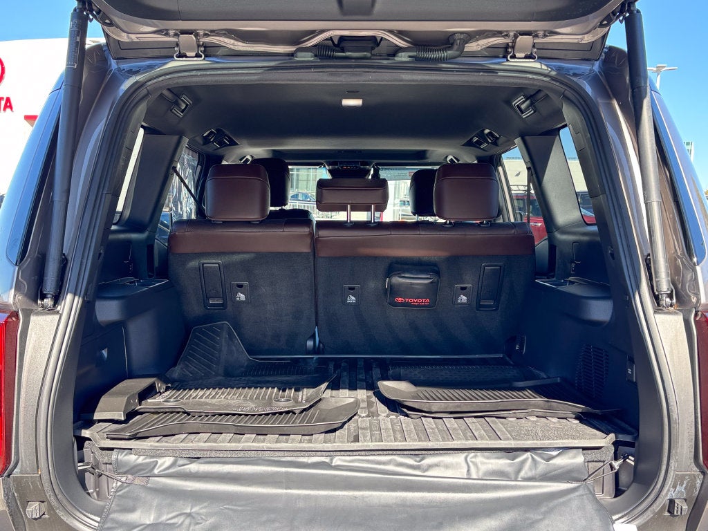 2025 Toyota Land Cruiser 4WD