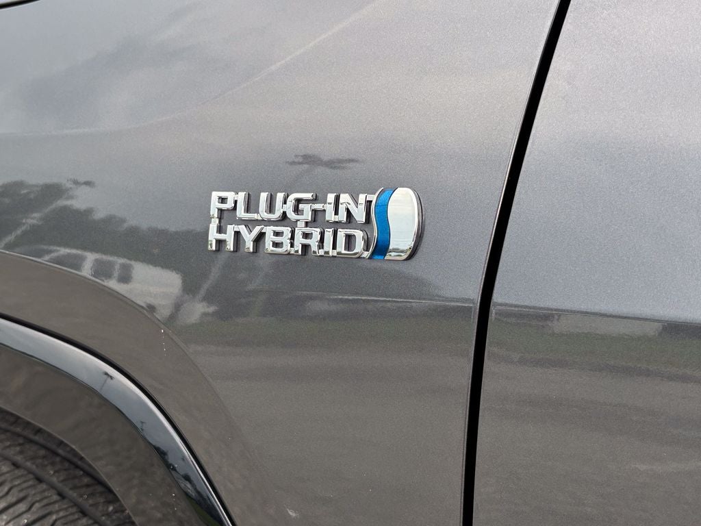 2024 Toyota RAV4 Prime SE