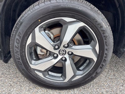 2024 Toyota RAV4 Prime SE