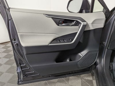 2025 Toyota RAV4 Hybrid XLE Premium