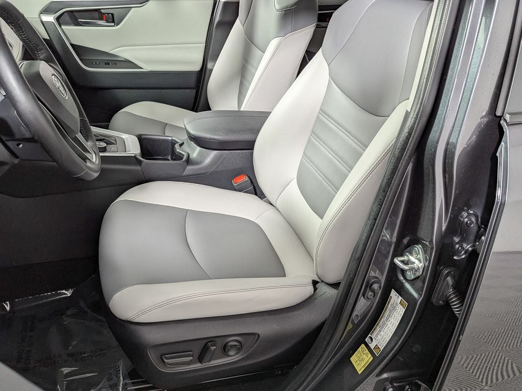 2025 Toyota RAV4 Hybrid XLE Premium