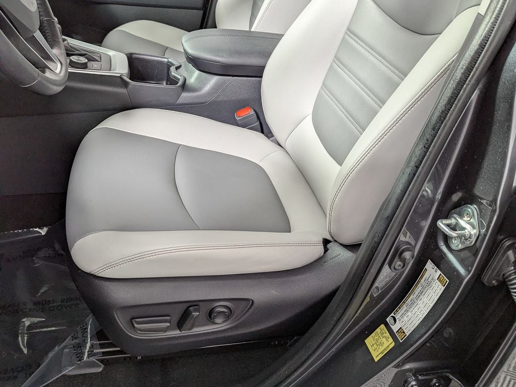 2025 Toyota RAV4 Hybrid XLE Premium