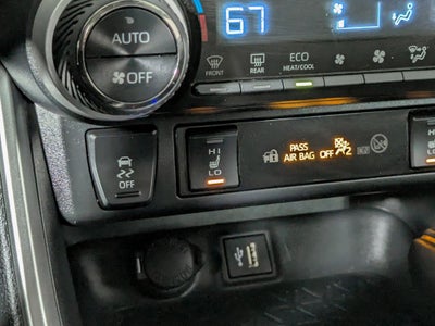 2025 Toyota RAV4 Hybrid XLE Premium