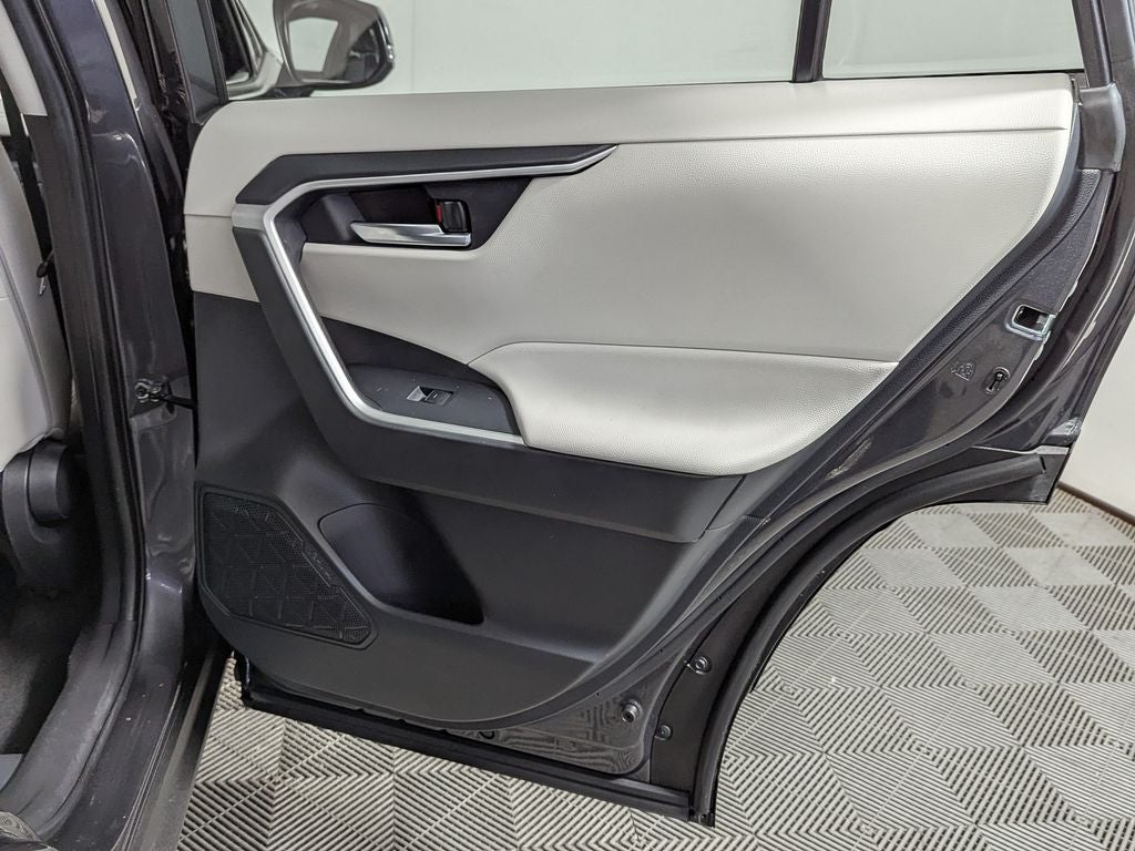 2025 Toyota RAV4 Hybrid XLE Premium